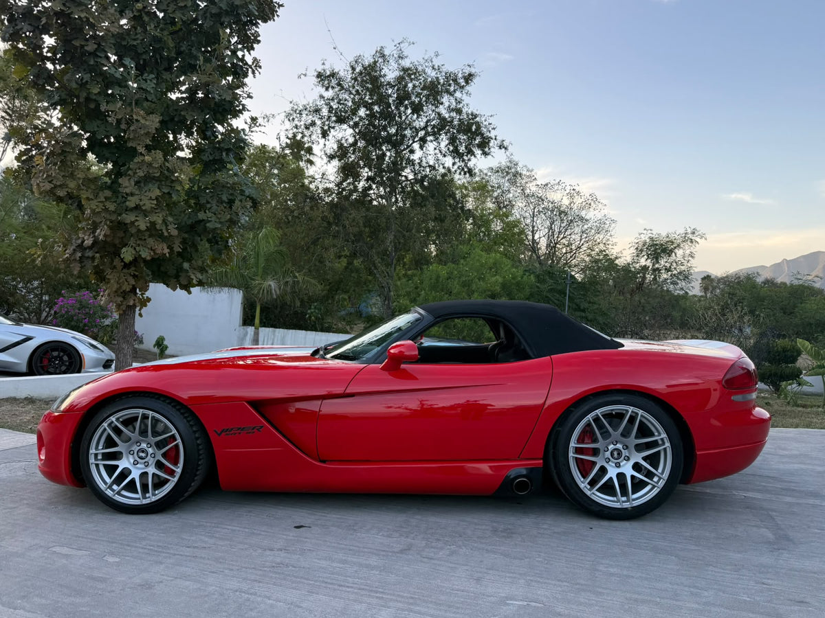 Dodge Viper 2004
