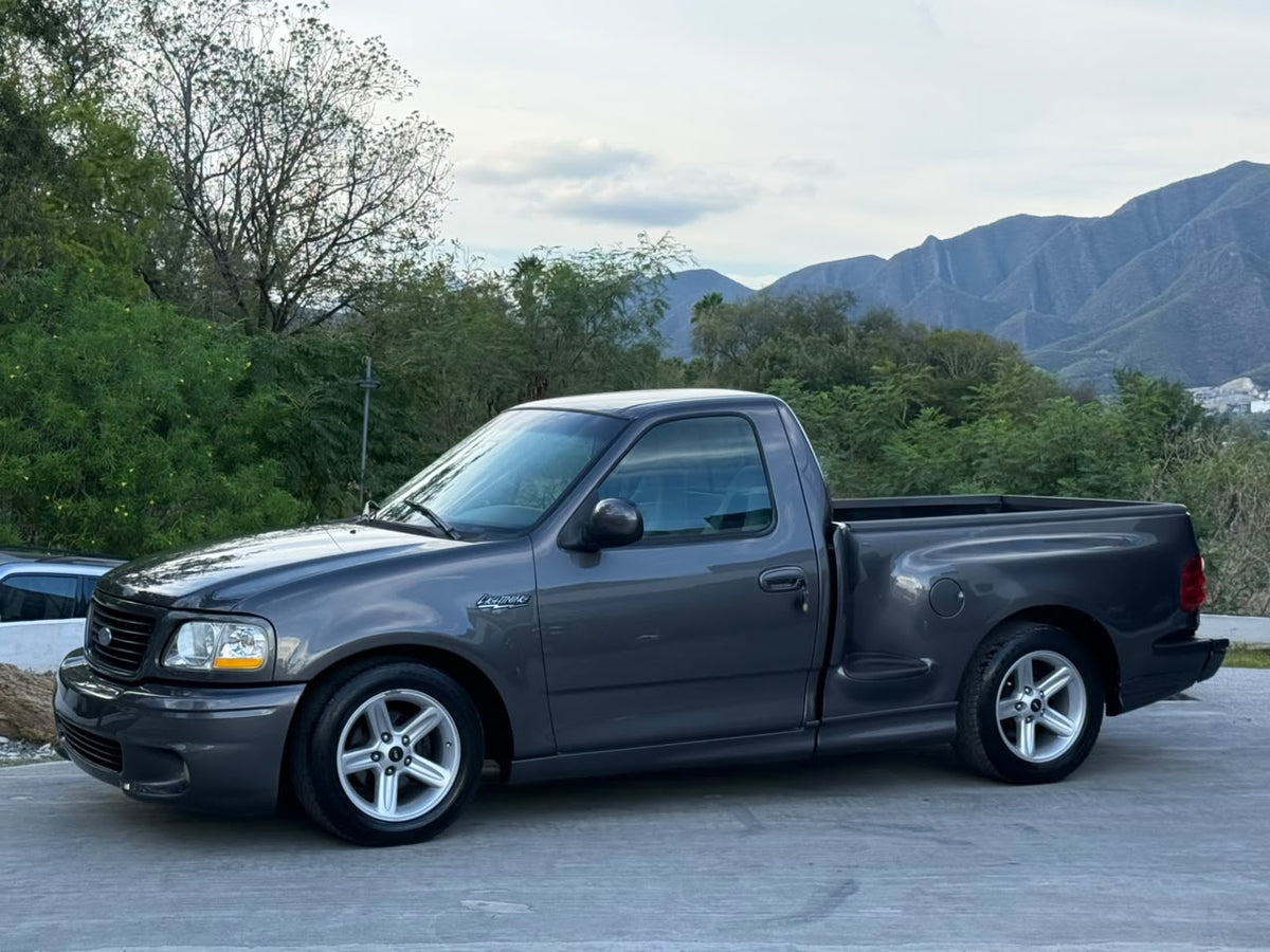 Ford Lightning 2003