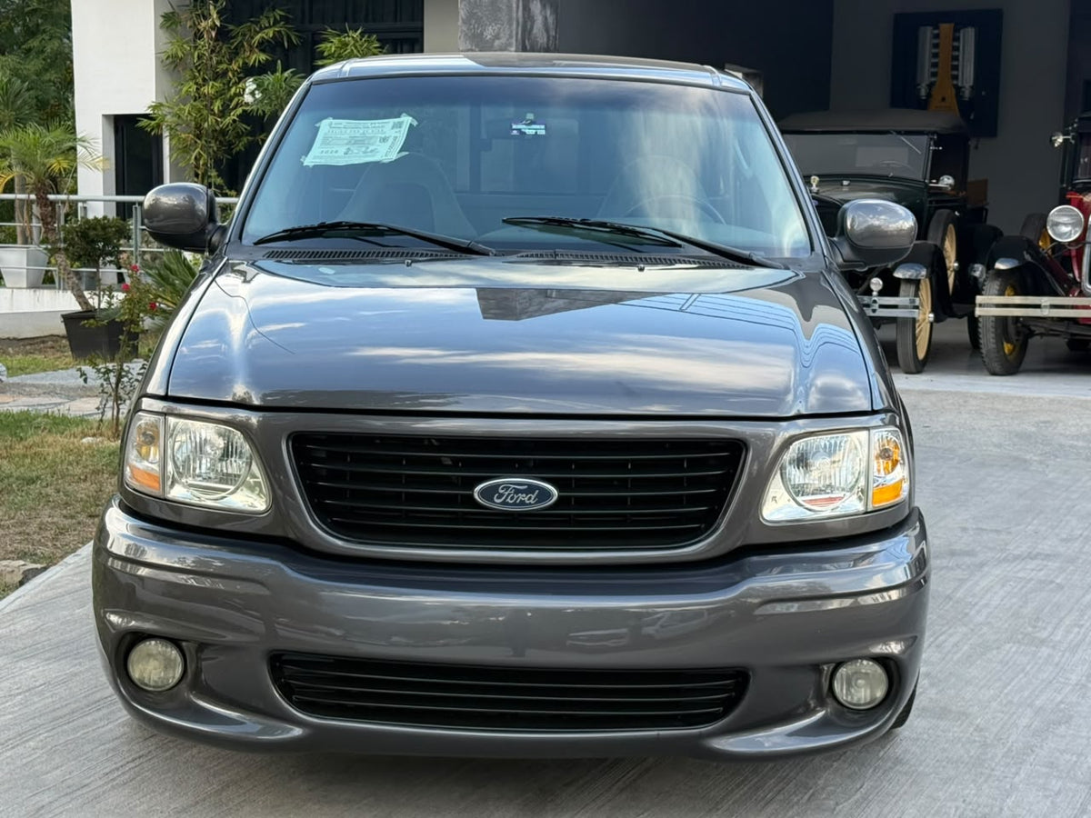 Ford Lightning 2003