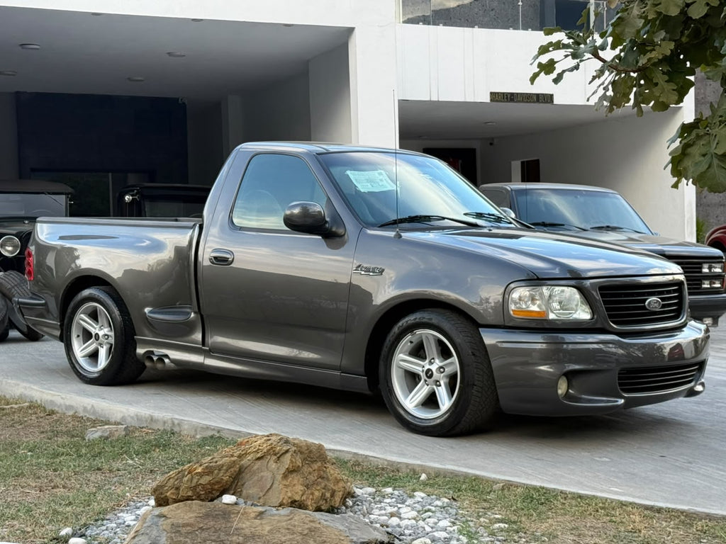 Ford Lightning 2003