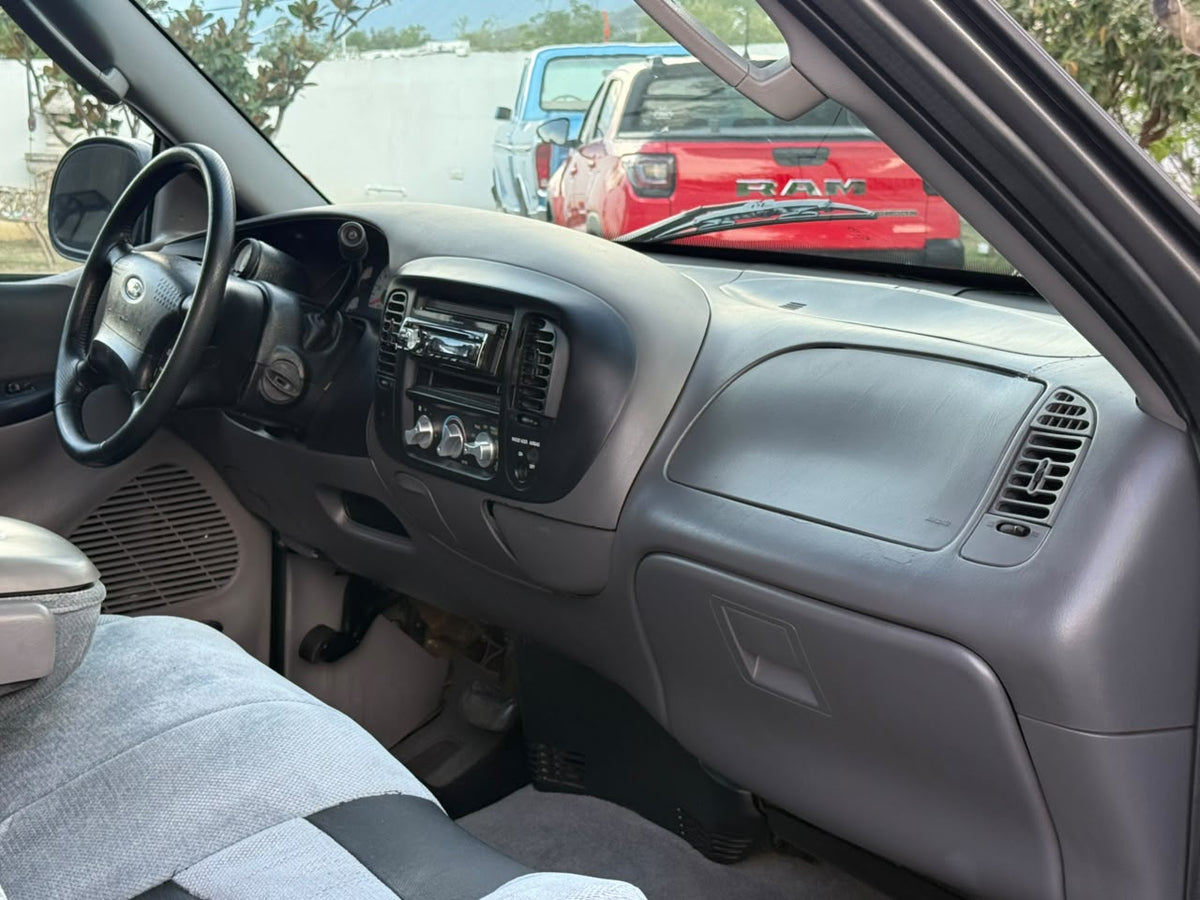 Ford Lightning 2003